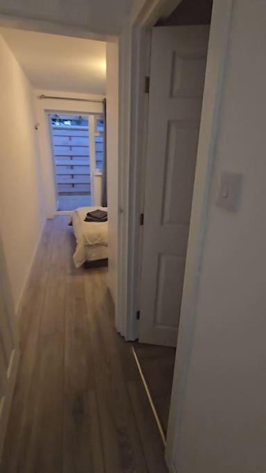Cozy Flat 1 Bedroom Hucclecote Exterior foto