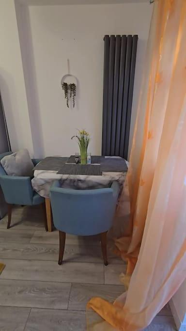 Cozy Flat 1 Bedroom Hucclecote Exterior foto
